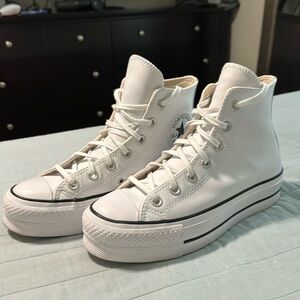 Converse Chuck Taylor All Star Platform Leather Sneakers